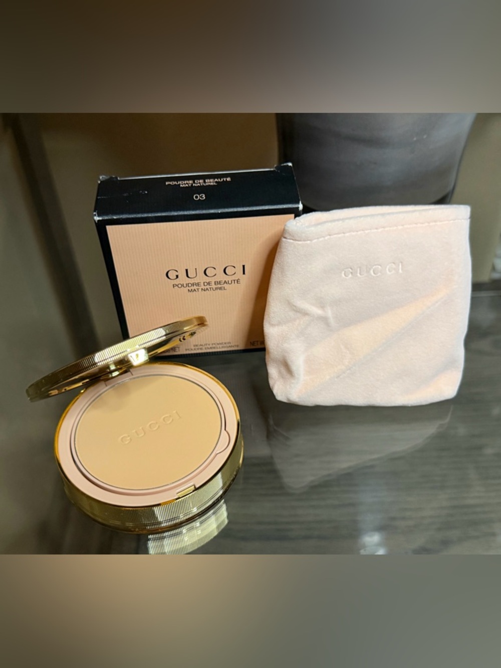 Gucci Poudre de Beauté Matte Pressed Powder in 03